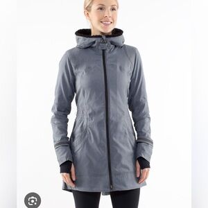 Lululemon Apres Run jacket - grey size 4